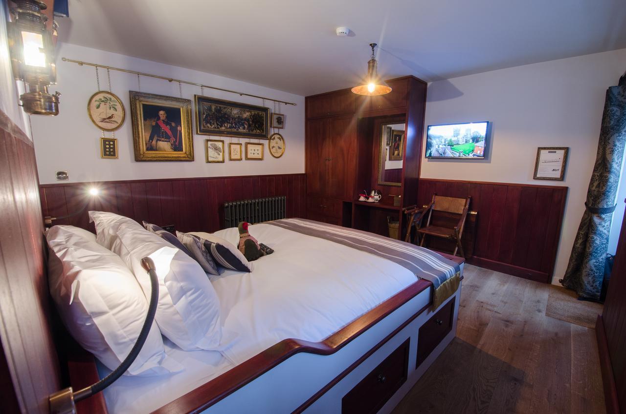 Hotel 1777. At The Albion Wimborne Minster Exterior foto